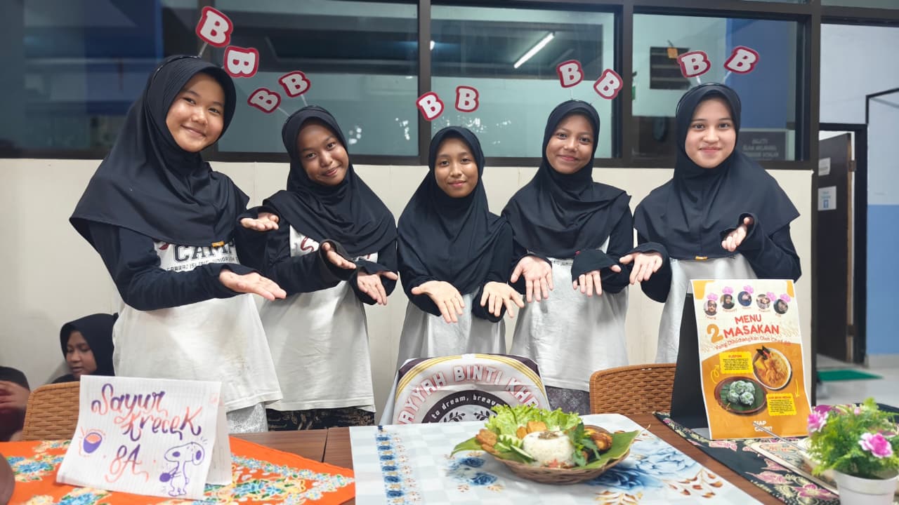 Lomba Master Chef Class Meeting 2025 SMP IT Al Fawwaz Tampilkan Ragam Kuliner Nusantara