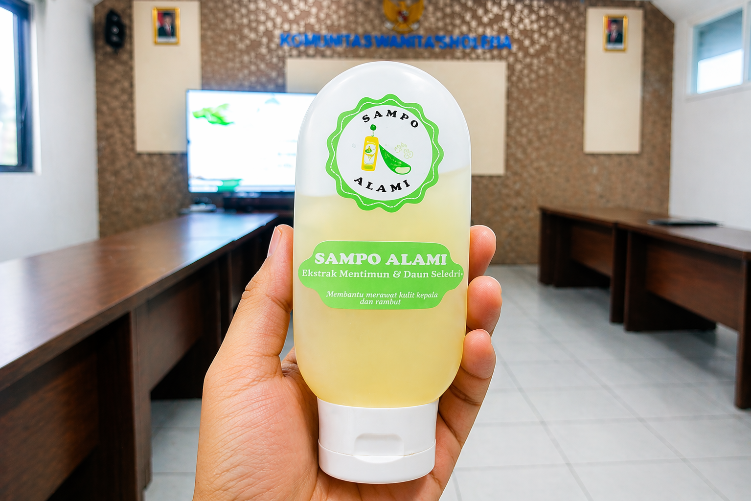 Seminar KTI Day-4: Inovasi Produk Alami hingga Solusi Ramah Lingkungan Warnai Presentasi Siswa SMP IT Al Fawwaz
